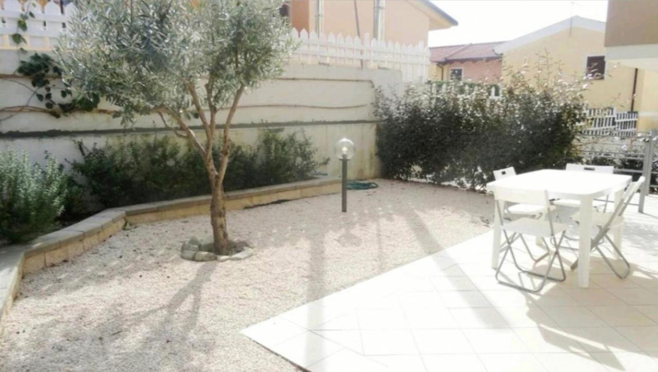 Villetta Federico Climatizzata Con Giardino Privato Viddalba Екстериор снимка